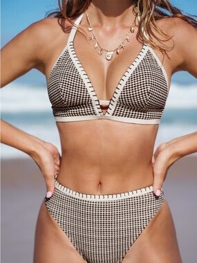 Cupshe Tiramisu Cream & Brown Houndstooth Triangle Bikini Set